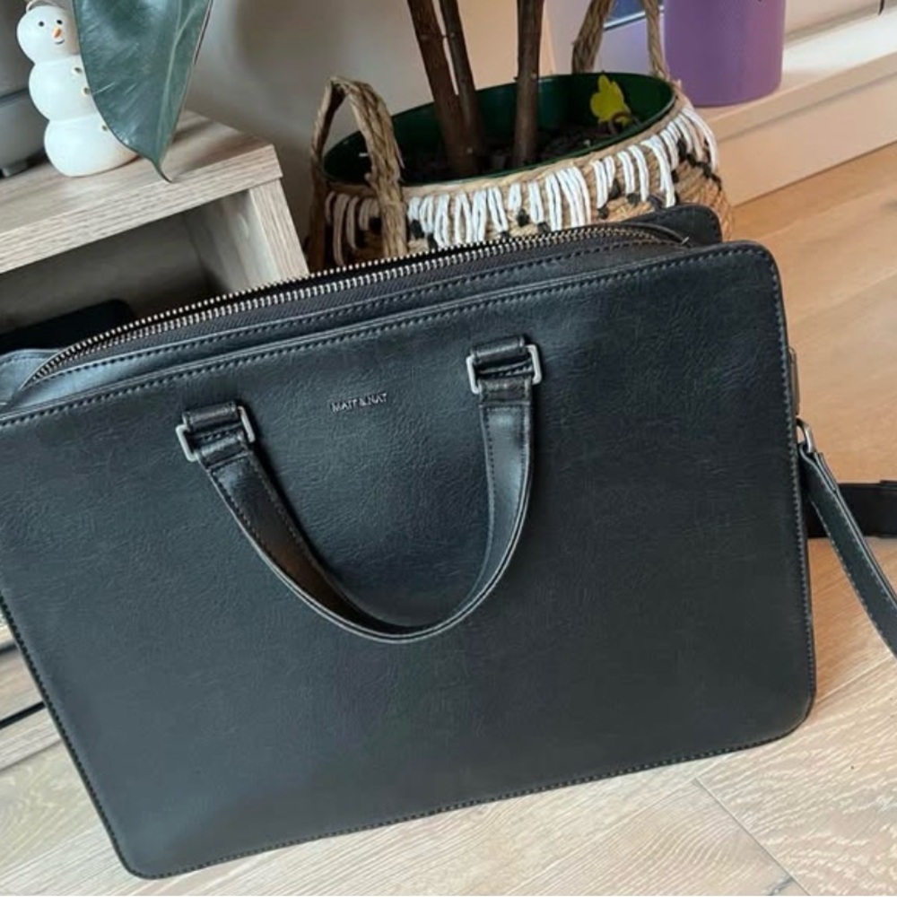 Matt & Nat Black Laptop bag